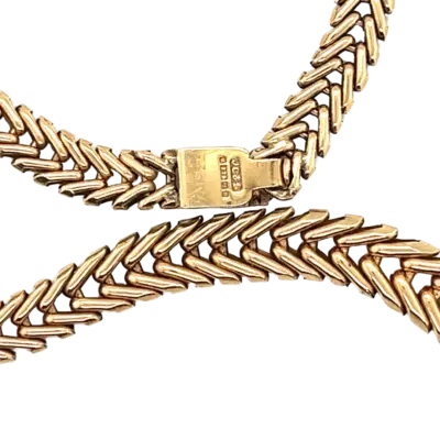 9ct Yellow Gold Herringbone link Graduated Necklace - Image 3
