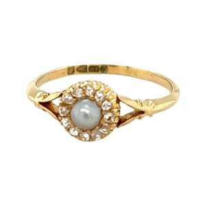 Pearl and Diamond ring set in 18ct Yellow Gold