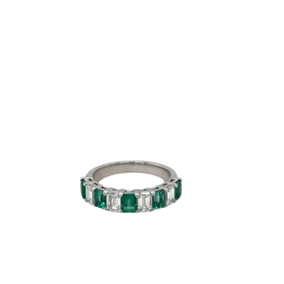 5 Emeralds & 4 Diamonds Ring